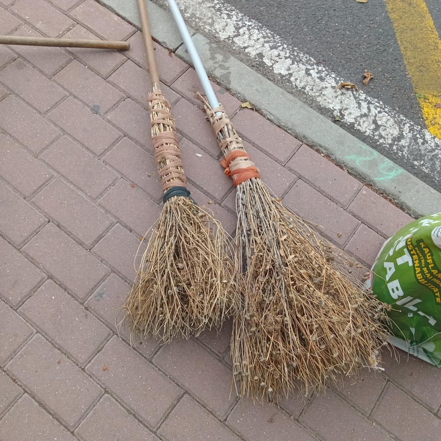 Szufelka i popielnica