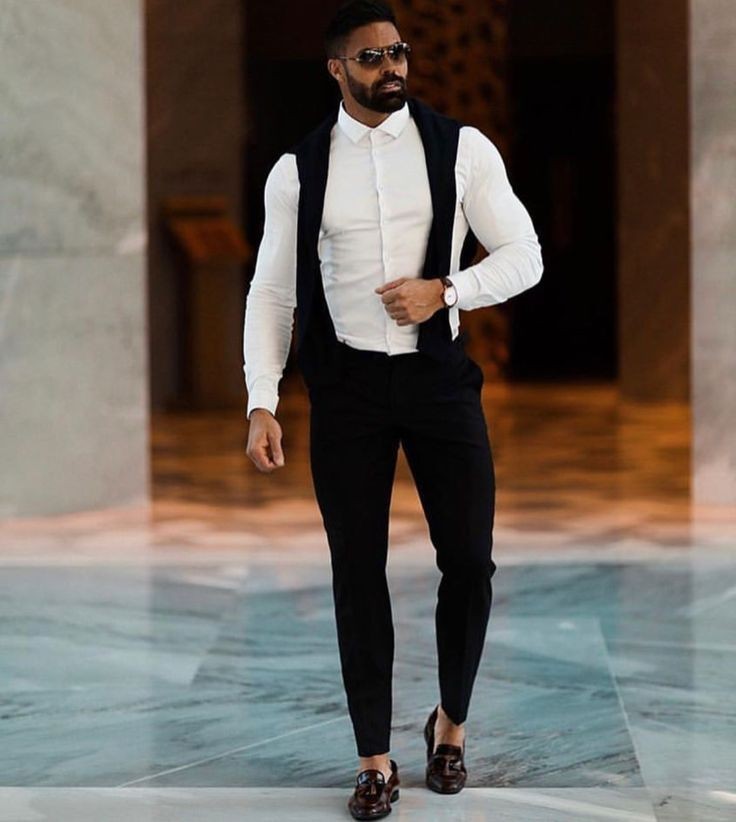 Dress code na "randki" z typiarami z ero i nie tylko.