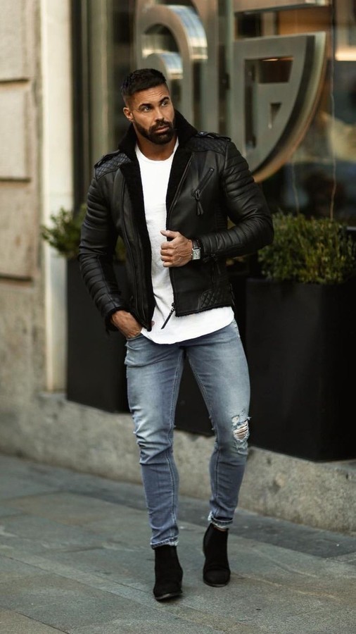 Dress code na "randki" z typiarami z ero i nie tylko.
