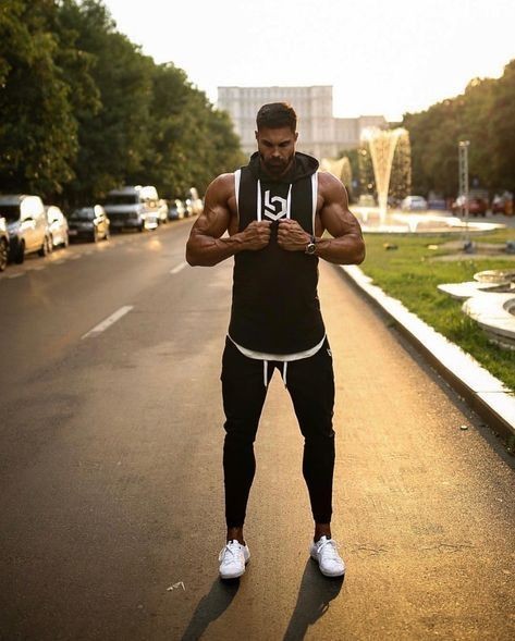 Dress code na "randki" z typiarami z ero i nie tylko.