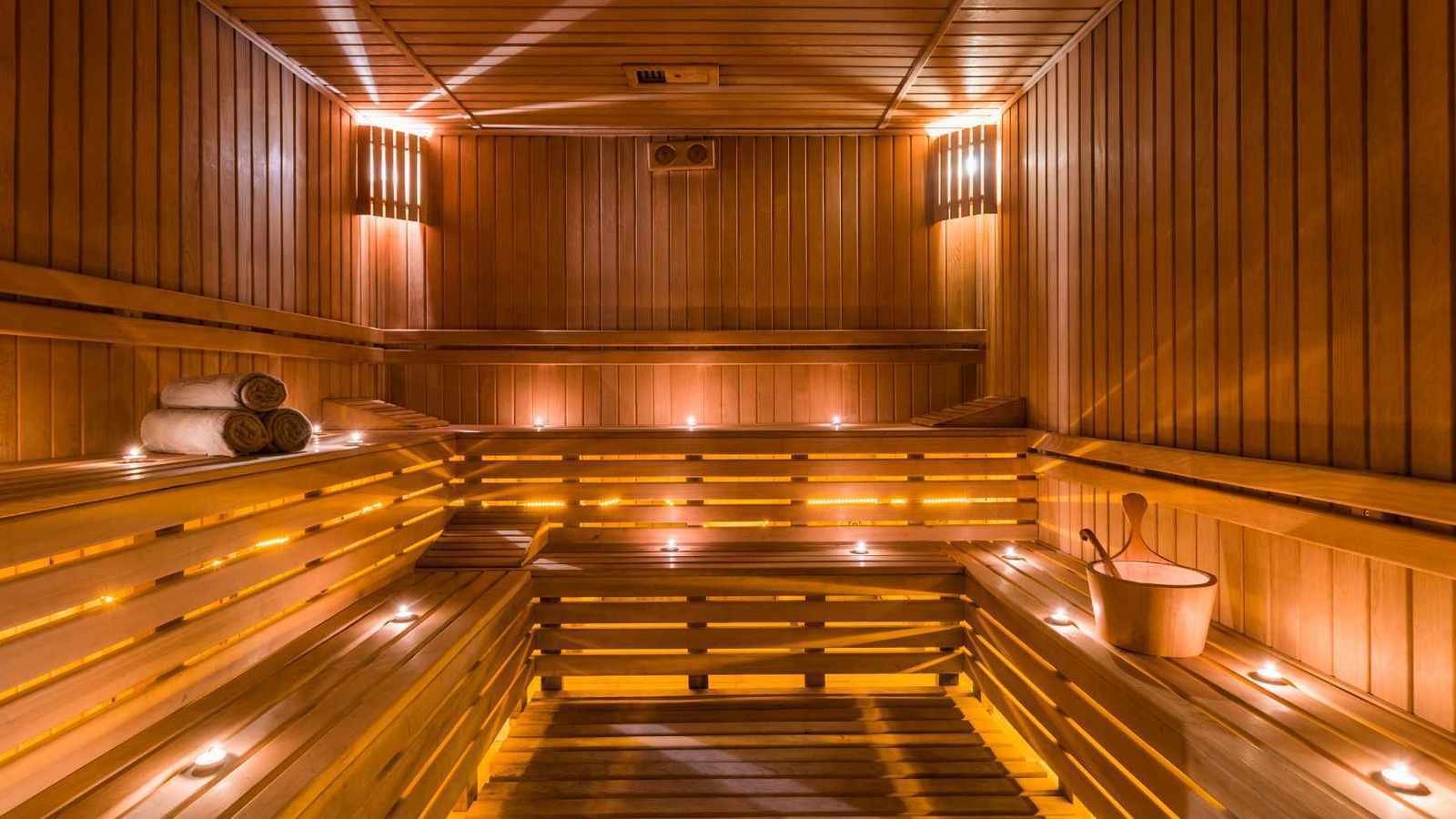 Basen / Sauna :]